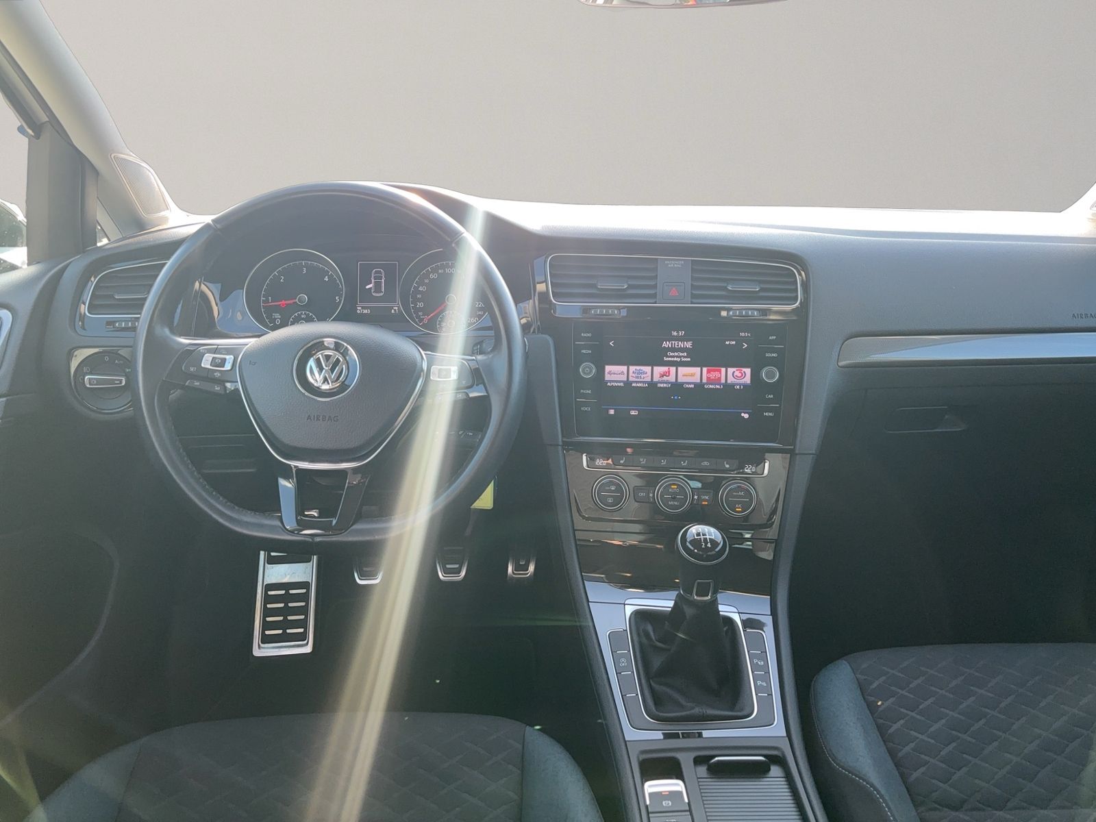 Golf VII 1.6 TDI IQ.DRIVE, AHK, LED, ACC, App 5-