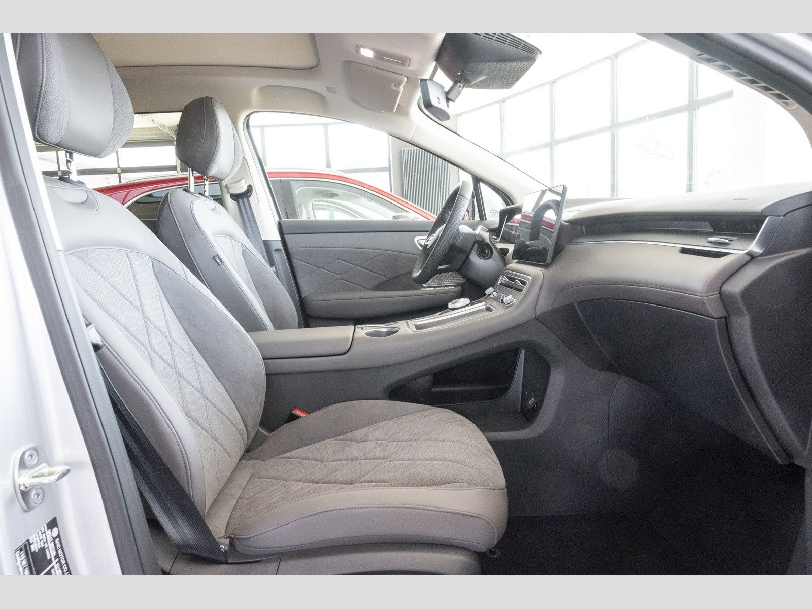 MG S6 EV
