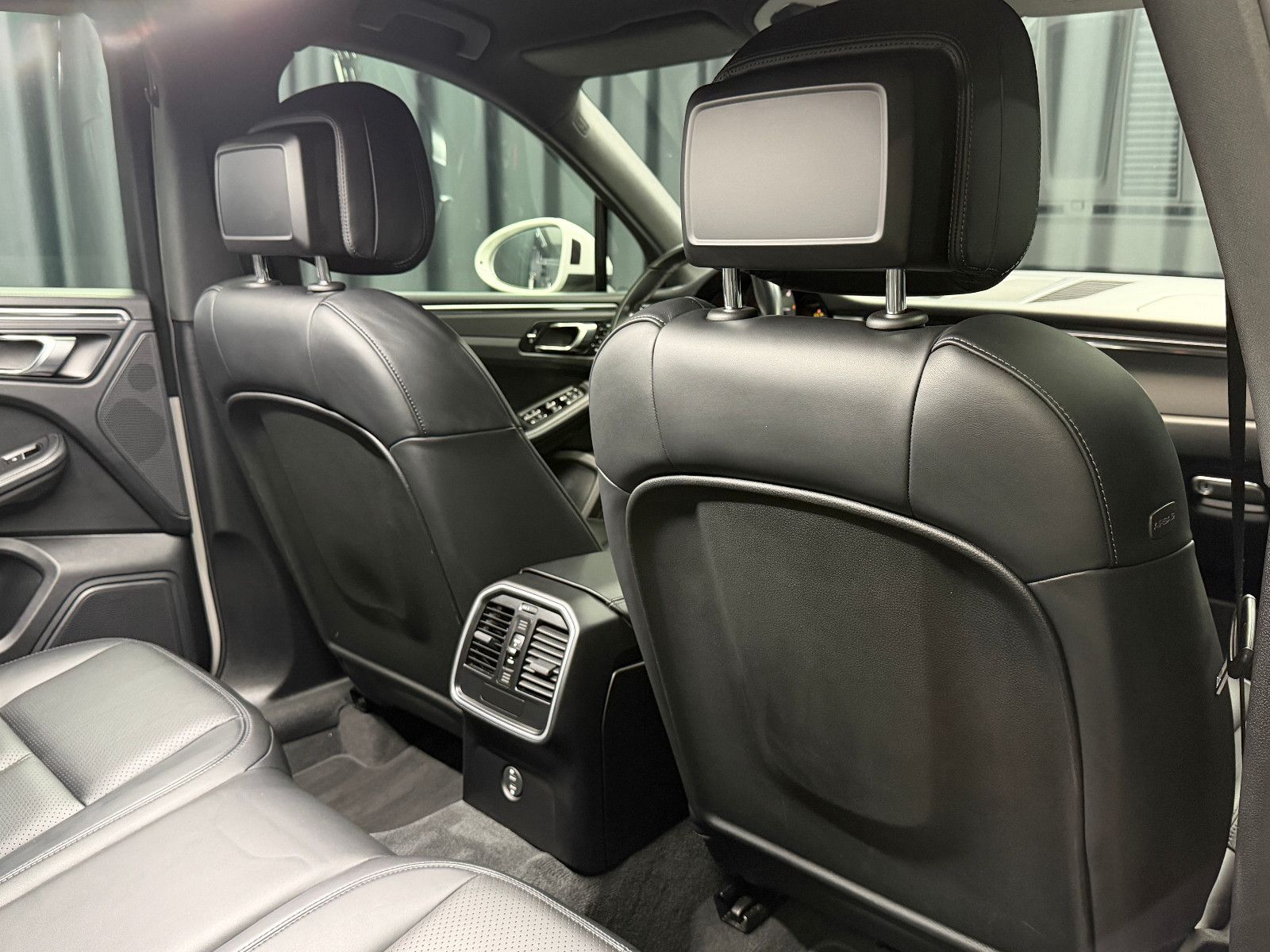Fahrzeugabbildung Porsche Porsche Macan S |360°|AHK|Dt.-FAHRZEUG