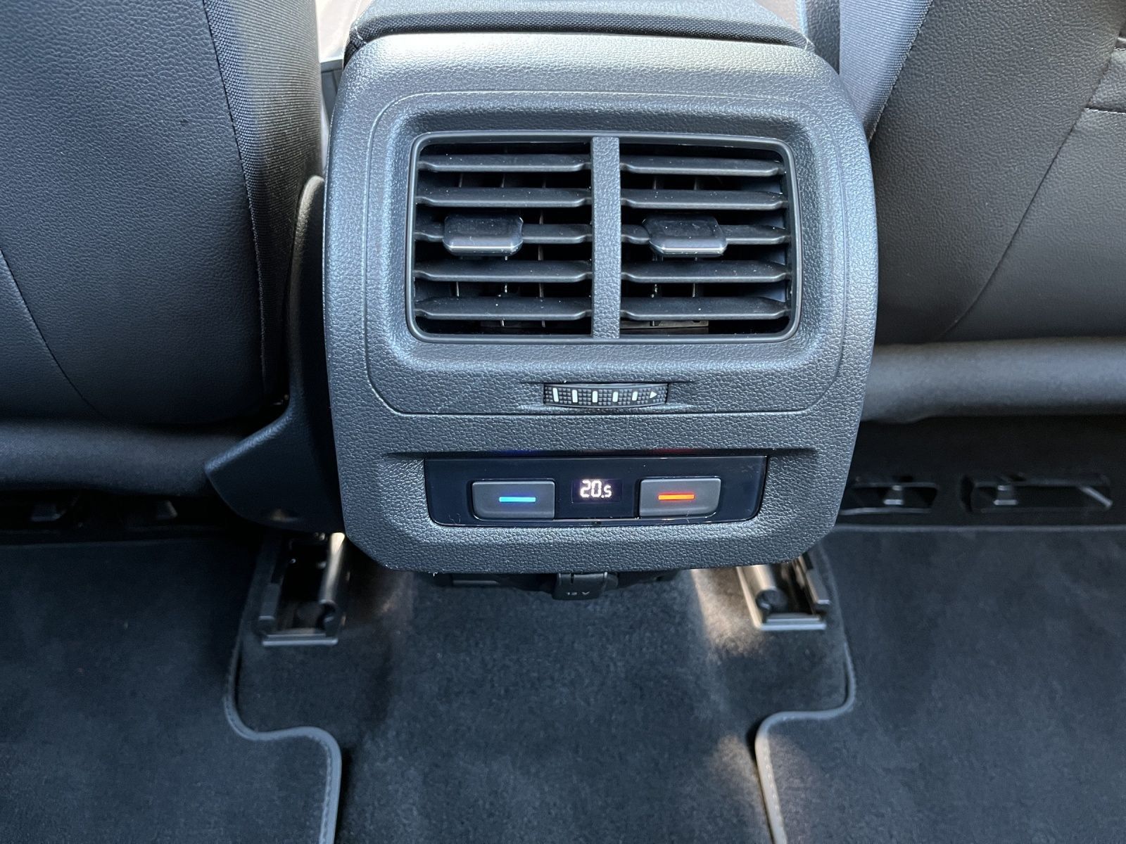 Volkswagen Touran - Bild 21