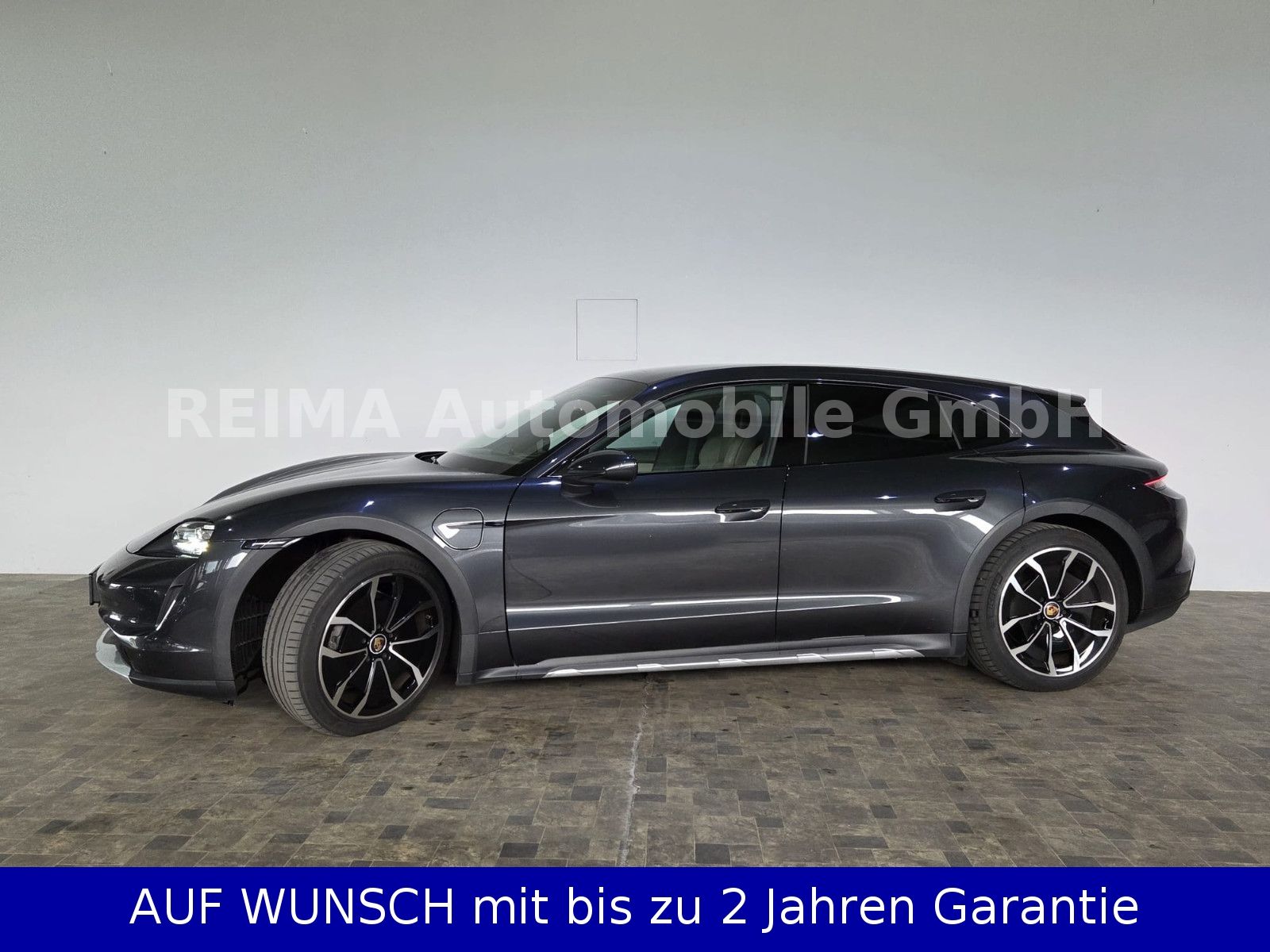 Fahrzeugabbildung Porsche Taycan Cross Turismo 4, Pano, 93KWH, SOH 93,7%
