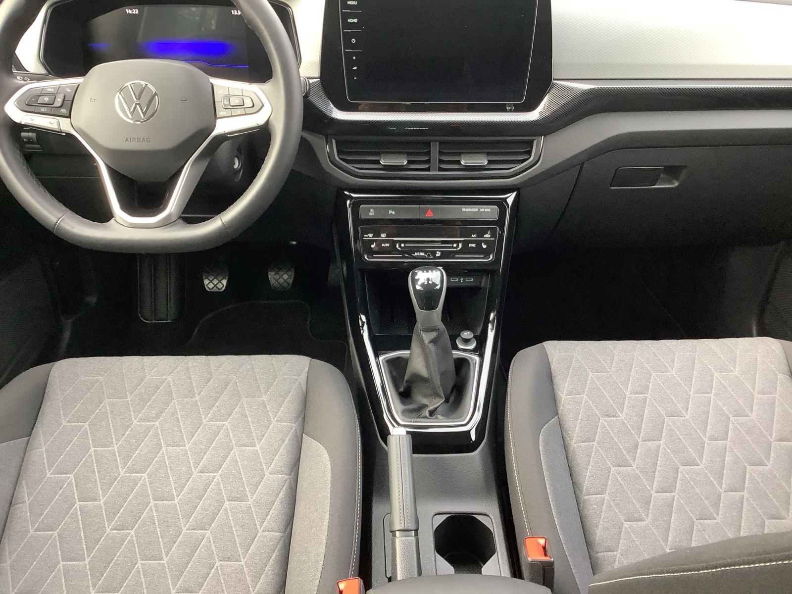 Volkswagen T-Cross - Bild 10