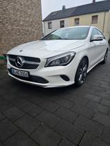 Mercedes-Benz CLA 180 Shooting Brake - - Mercedes-Benz CLA 180 Shooting Brake in Essen