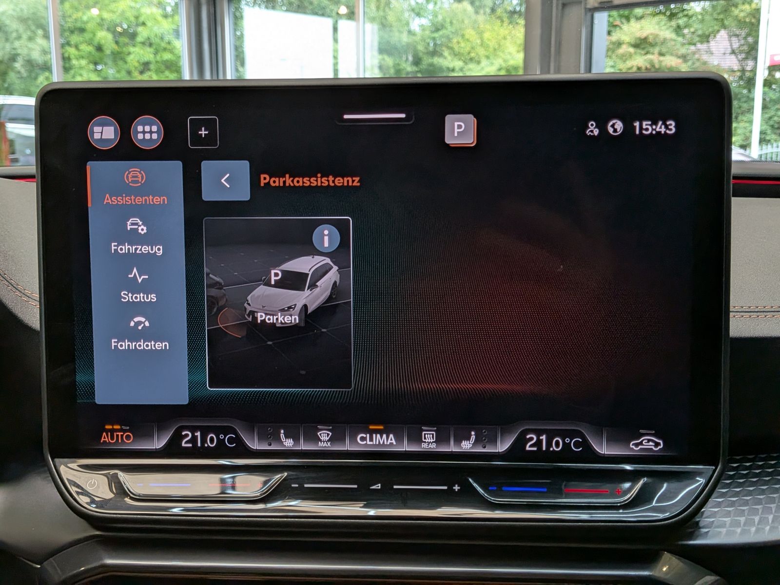 Fahrzeugabbildung CUPRA Leon 1.5 eTSI DSG DYNAMIC-EDGE-PAKET*CAM*AHK*18"