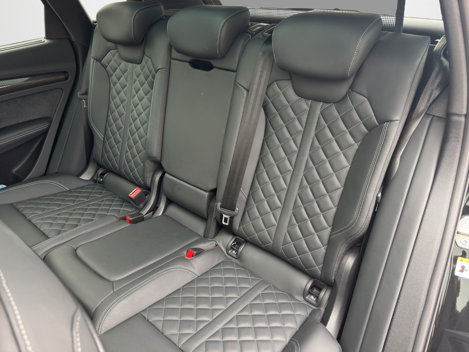 Fahrzeugabbildung Audi SQ5 TDI B&O HUD AHK PANO STHZ 21" CARBON COVER