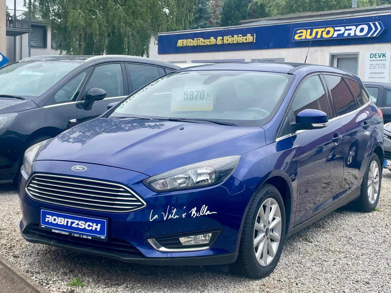 Ford Focus Turnier Titanium AHK HU Insp neu