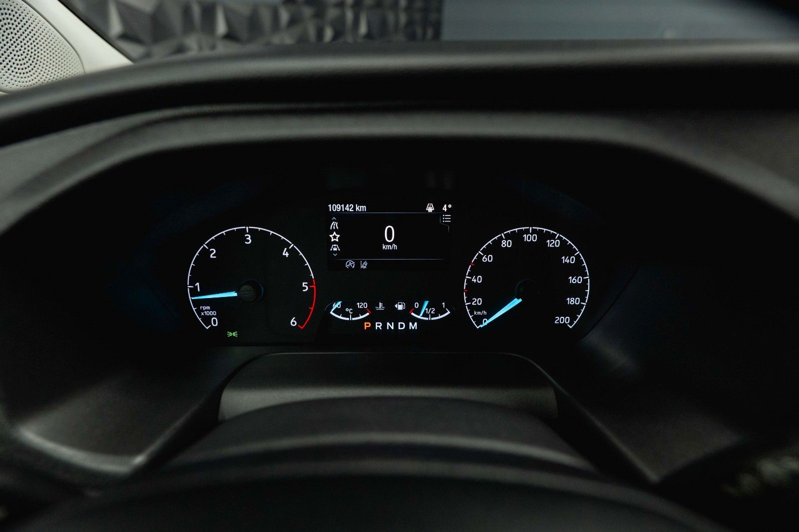 Fahrzeugabbildung Ford Tourneo Custom Kombi 320 L2 Trend Lang 9 Sitze