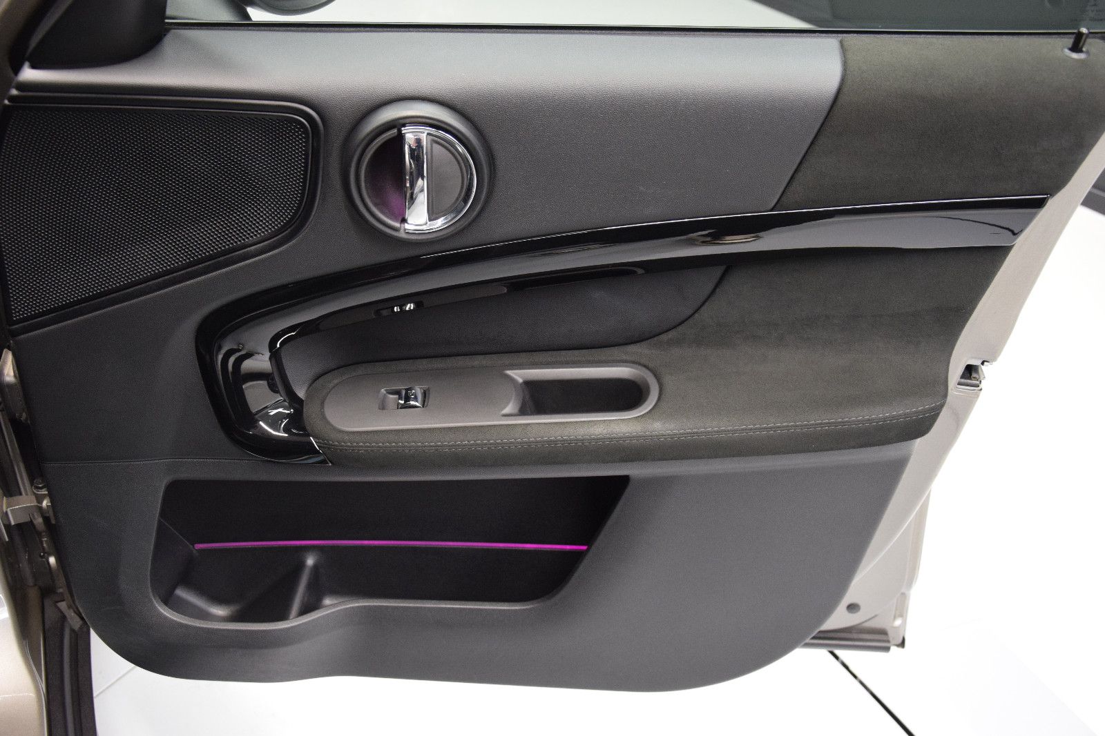 Fahrzeugabbildung MINI Countryman S Pano ACC HuD LED 1.Hand