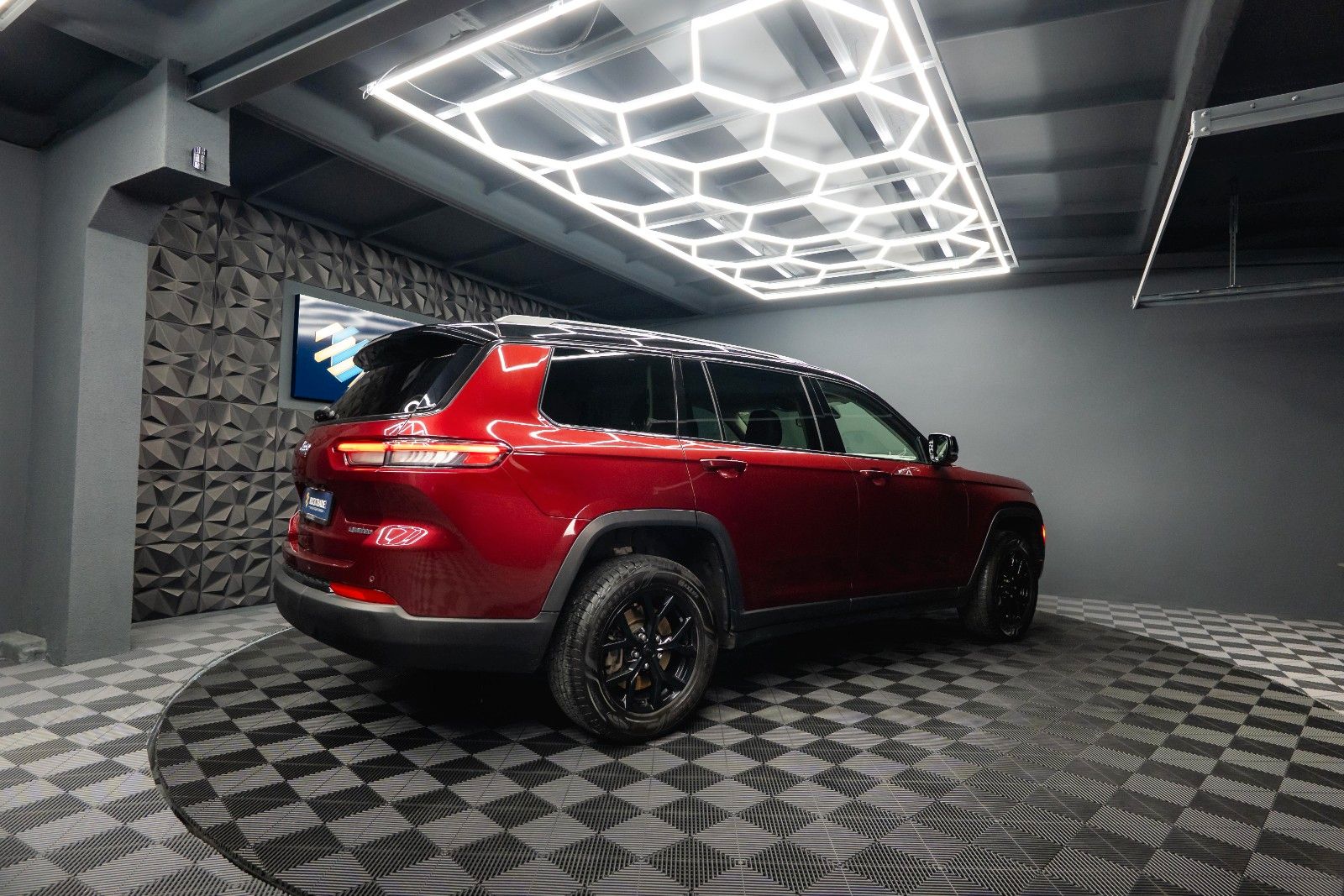 Fahrzeugabbildung Jeep Grand Cherokee 3.6 4x4 LIMITED L Modell 2022 ACC