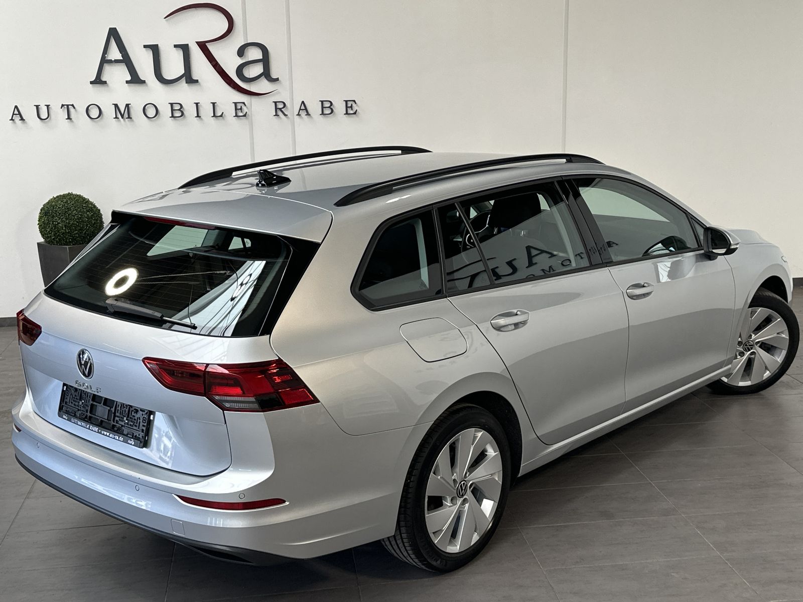 Fahrzeugabbildung Volkswagen Golf Variant 2.0 TDI Life+NAV+LED+ACC+KAMERA+SHZ