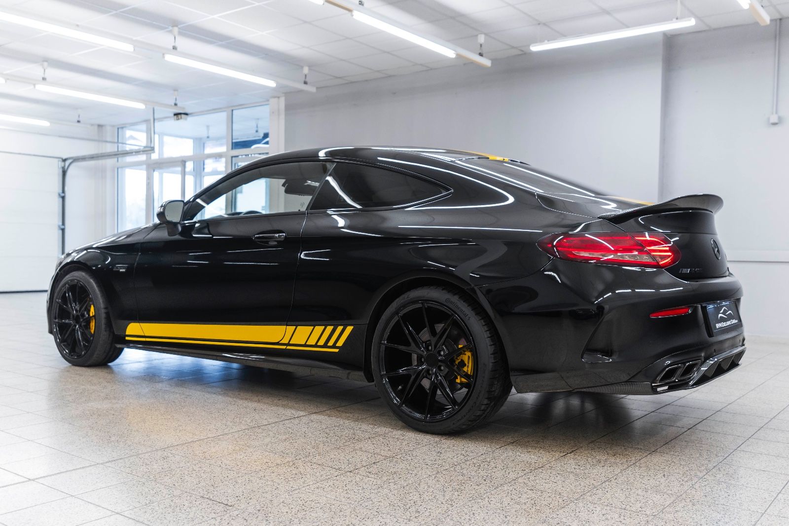 Fahrzeugabbildung Mercedes-Benz C 43 AMG C63 Optik BURMESTER CARBON KAM LED NAV