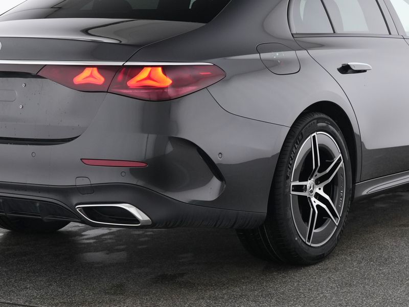 MERCEDES-BENZ E-Class 2025