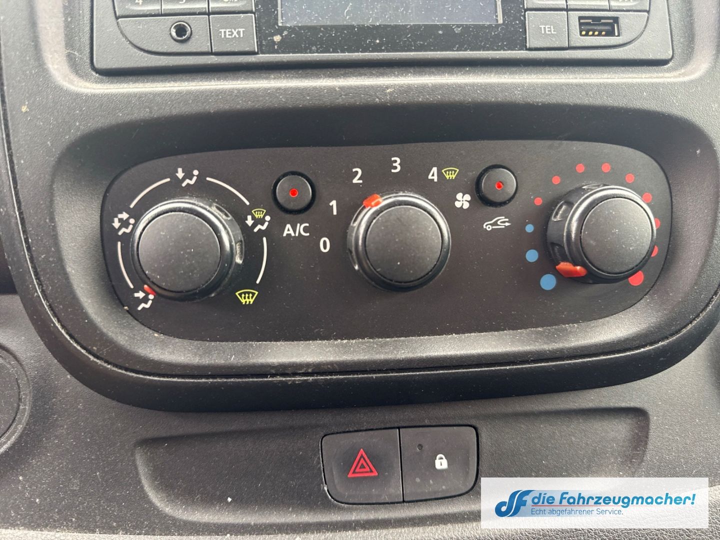 Fahrzeugabbildung Opel Vivaro B Kombi  L1H1 1.6 CDTI *G7184 KLIMA