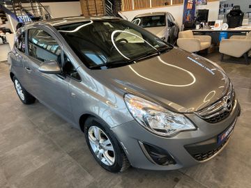 Opel Corsa D Satellite