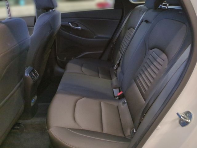 Fahrzeugabbildung Hyundai i30 FL Kombi (MY25) 1.5 T-GDI (140 PS) 48V 7-DCT