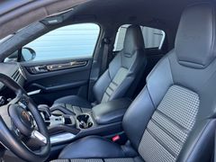 PORSCHE Cayenne Turbo Coupe Leichtbau Sport-Paket PD1 PORSCHE Cayenne Turbo Coupe Leichtbau Sport-Paket PD1