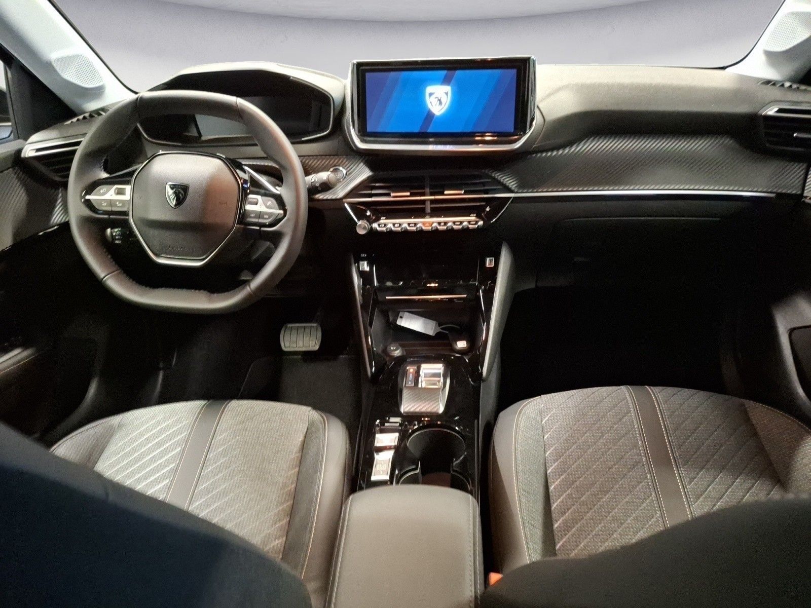 Peugeot e-208 - Bild 11