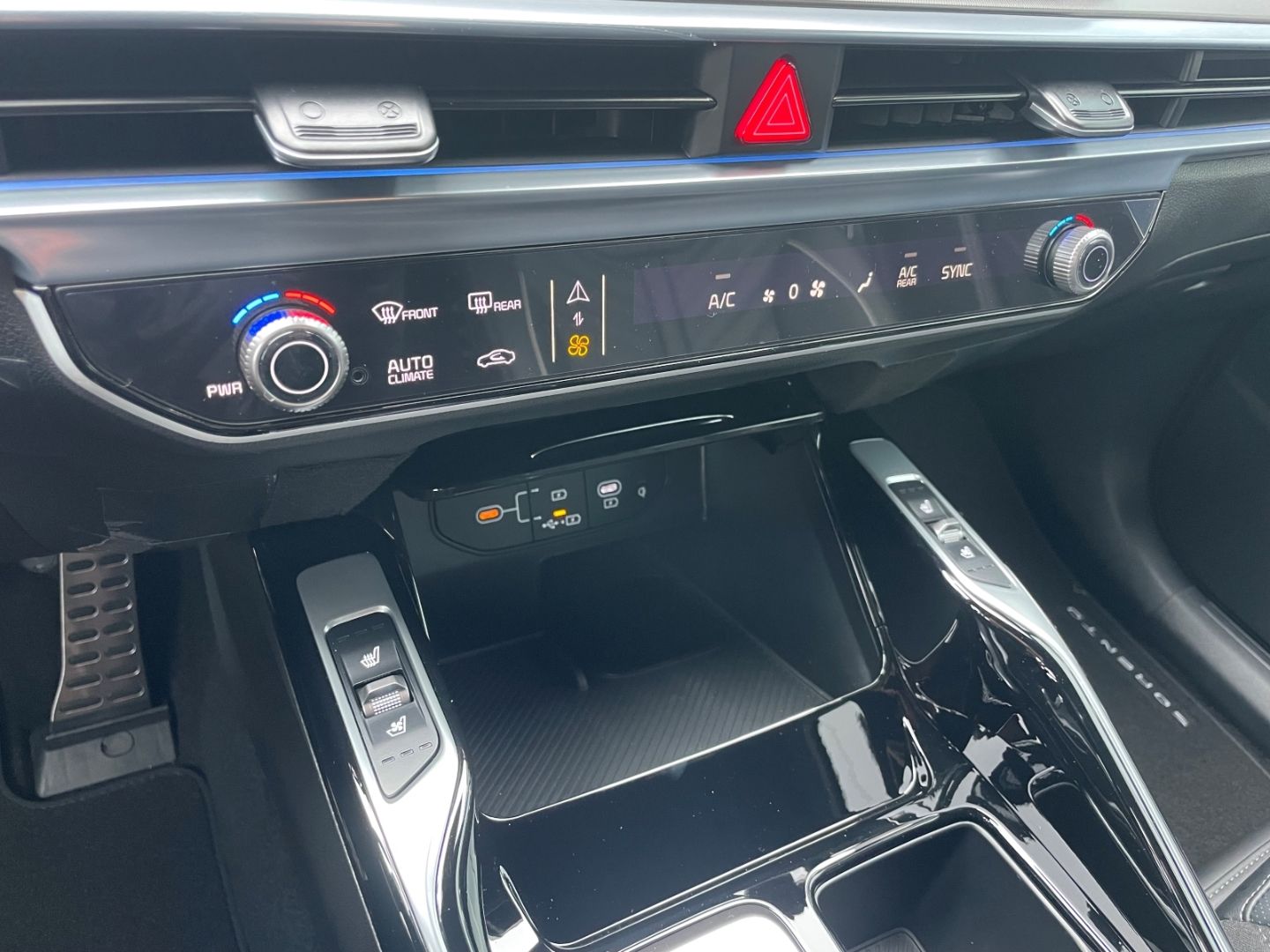 Fahrzeugabbildung Kia Sorento Platinum 4WD 7Sitze totWinkAss 360Kamera