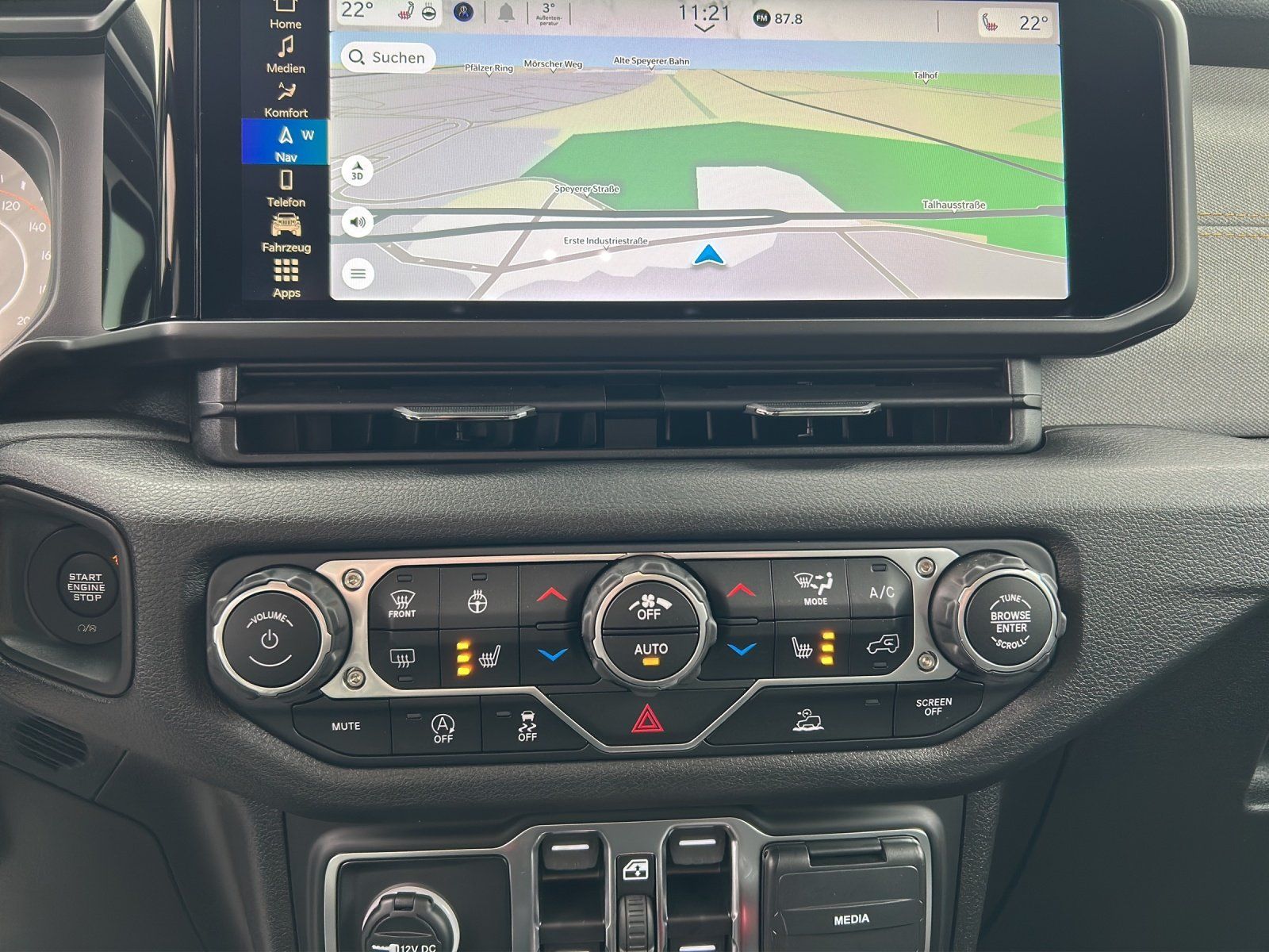 Fahrzeugabbildung Jeep Wrangler 3.6 Willys 4 Door 4x4 V6 SHZ/NAVI/AHK/L