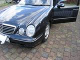 Mercedes-Benz E 240 AVANTGARDE Avantgarde - gebrauchte Mercedes-Benz E 240 aus dem Jahr 1999