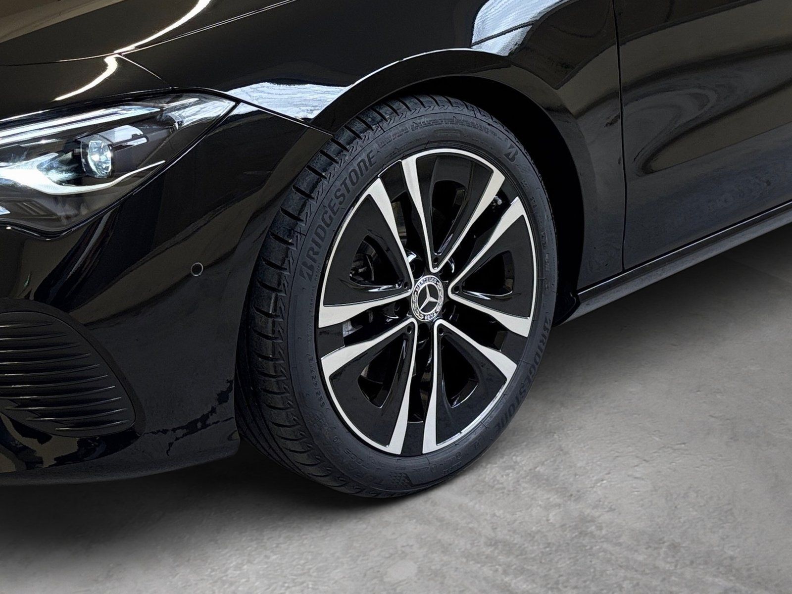 Fahrzeugabbildung Mercedes-Benz CLA 180 Progresive*Totwinkel*LED*Kamera*Sportsi*