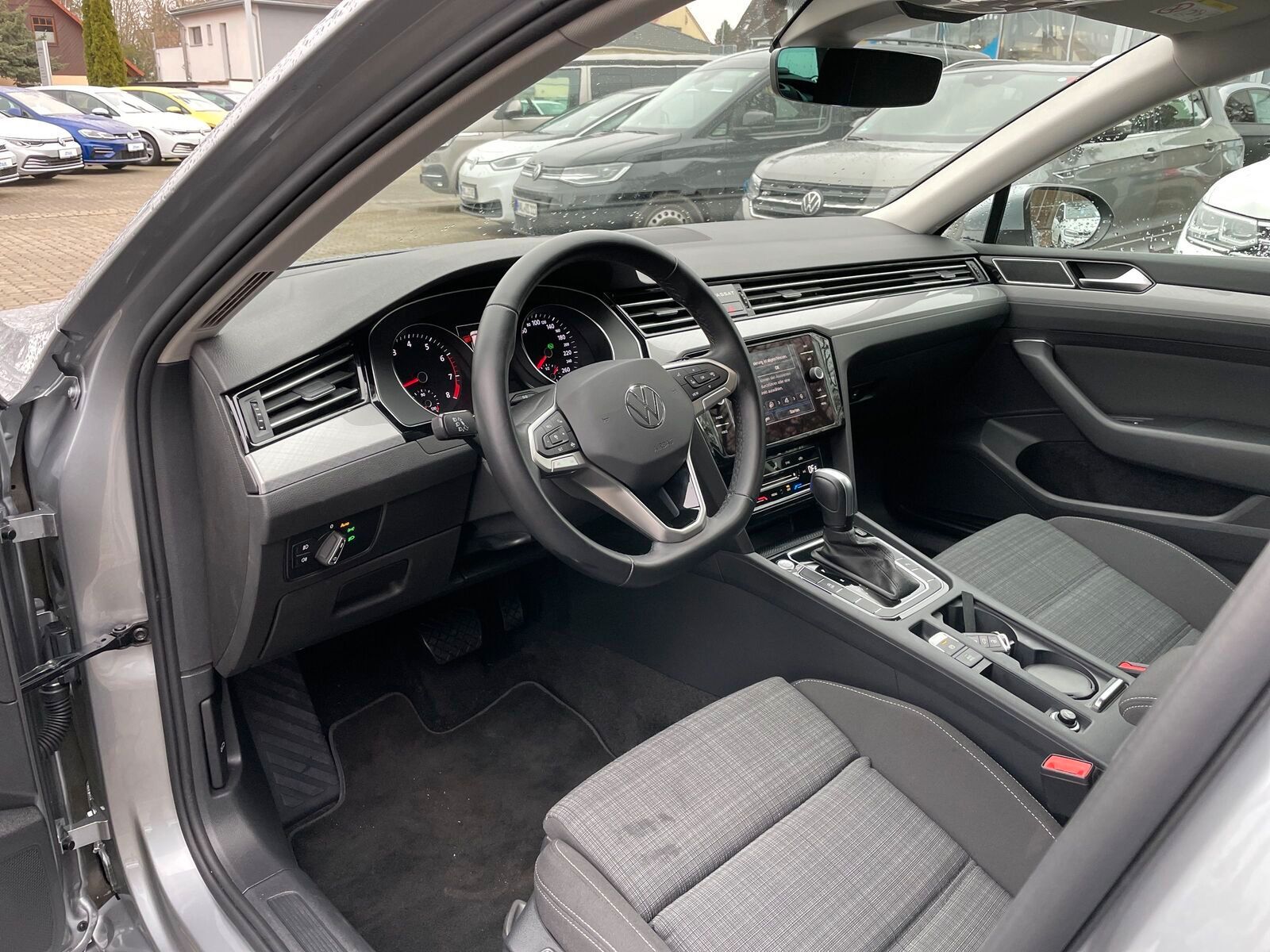 Passat Var. Business TSi DSG Navi AZV LED Busine