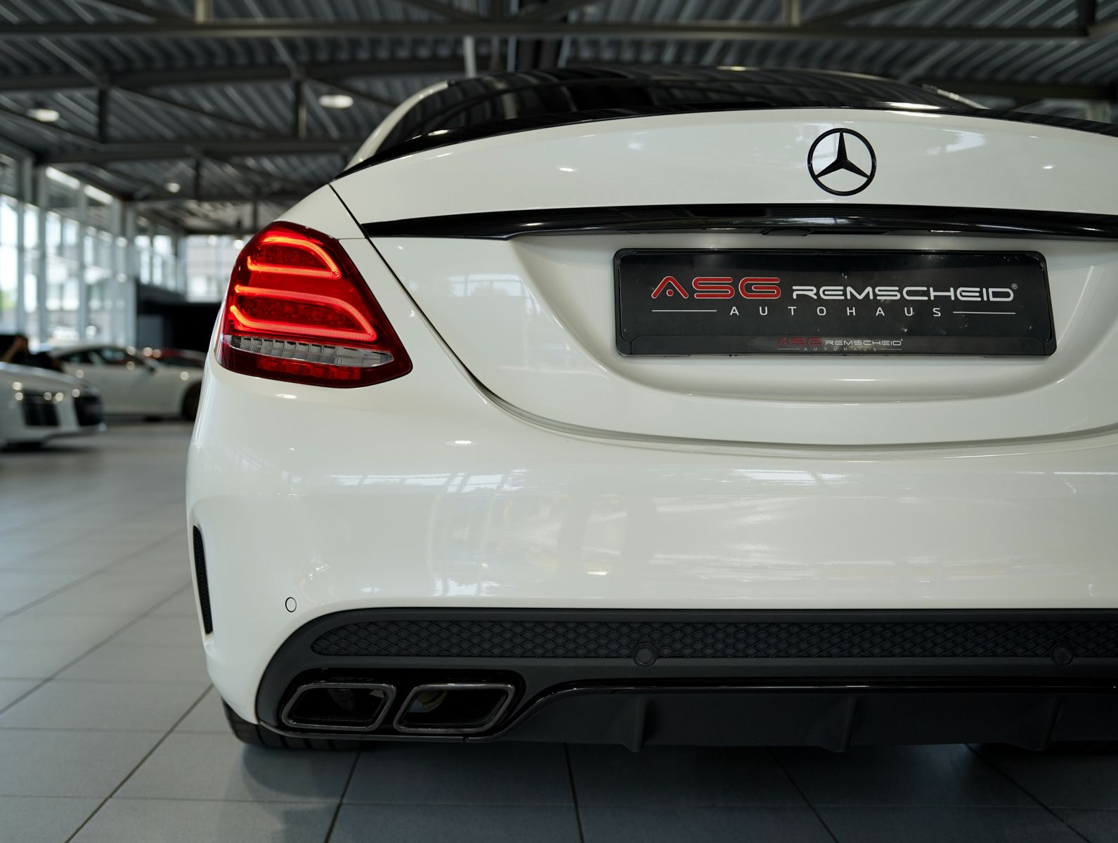 Mercedes Benz C 63 Amg
