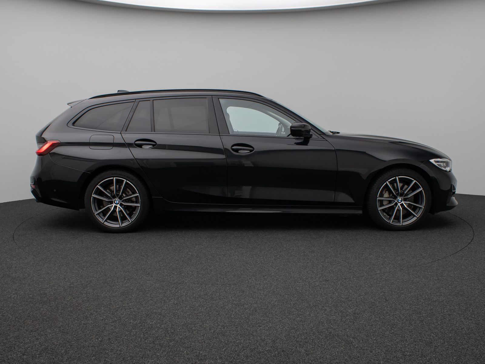 Fahrzeugabbildung BMW 330d xD SportLine Kamera CockPit+HUD Lordos LED