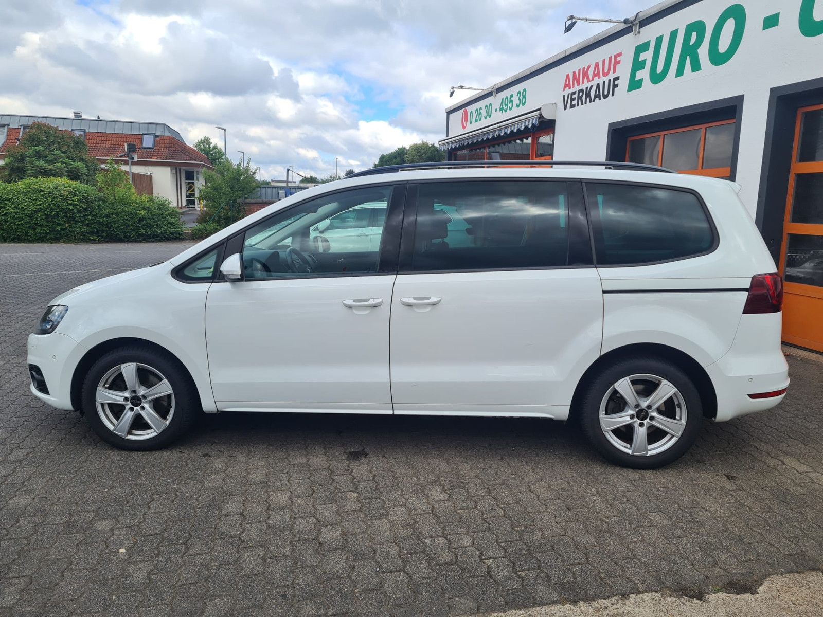 Fahrzeugabbildung SEAT Alhambra Style / NAVI / KAMERA / MWST