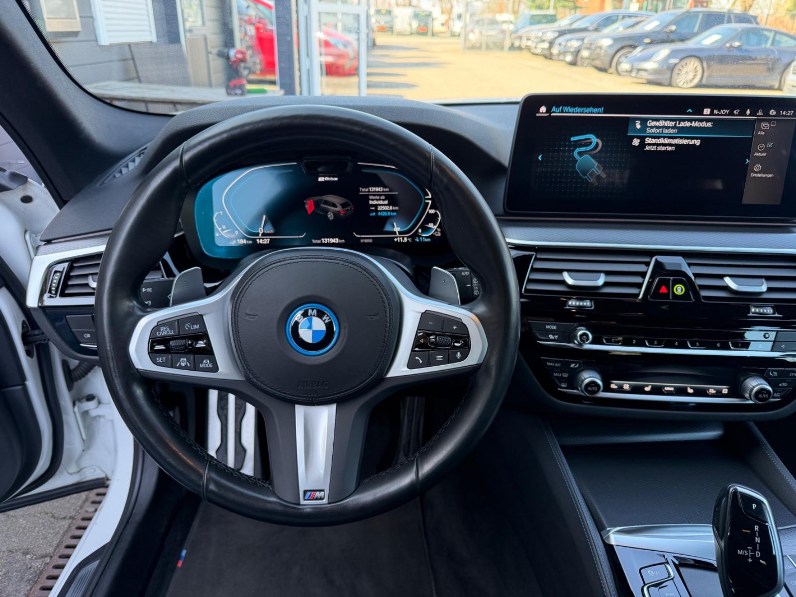 BMW 530 e M Sport Touring HUD Laserlicht Soft-Close