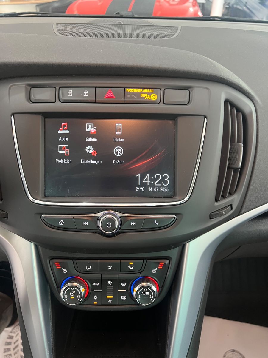 Fahrzeugabbildung Opel Zafira C Active * 7.SITZER * AUTOMATIK *