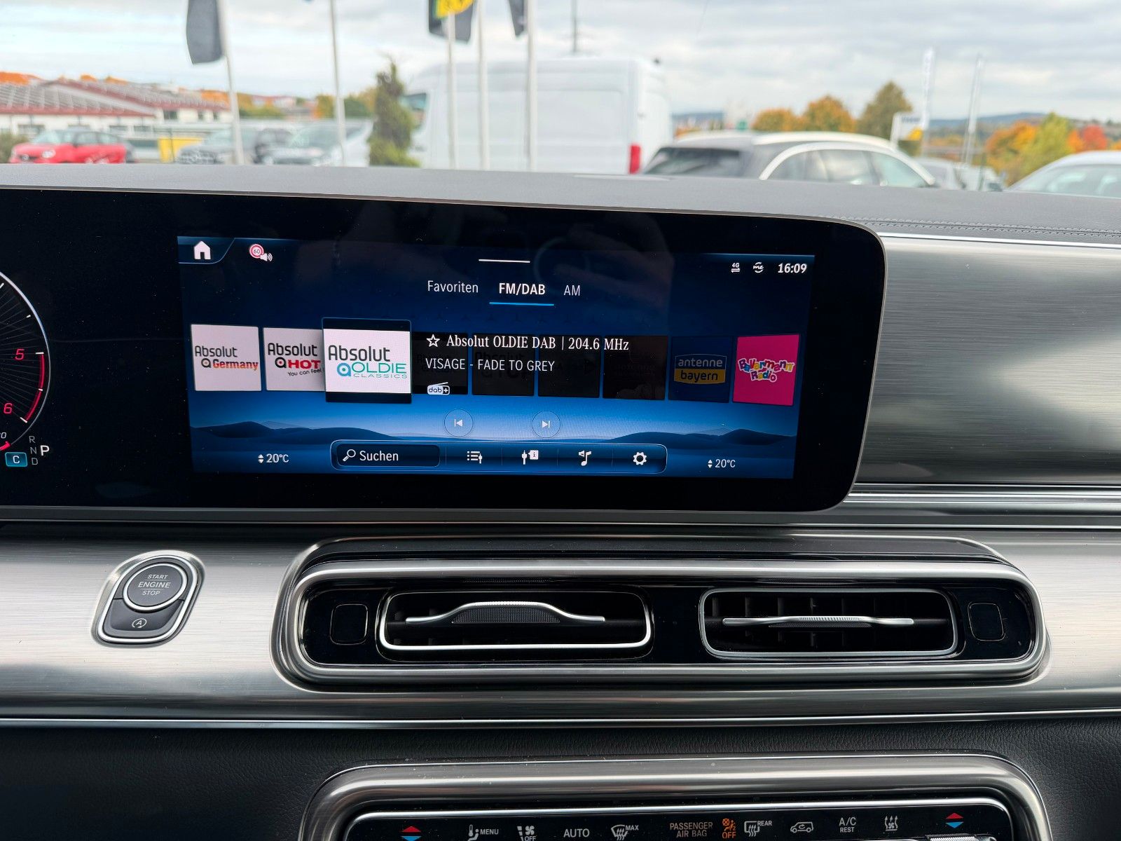 Fahrzeugabbildung Mercedes-Benz V 300 d 4MATIC EXCLUSIVE AMG Panorama Standheiz