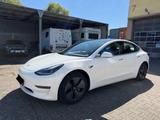 Tesla Model 3 Standard Range Plus RWD - Tesla Model 3 Gebrauchtwagen in Frankfurt