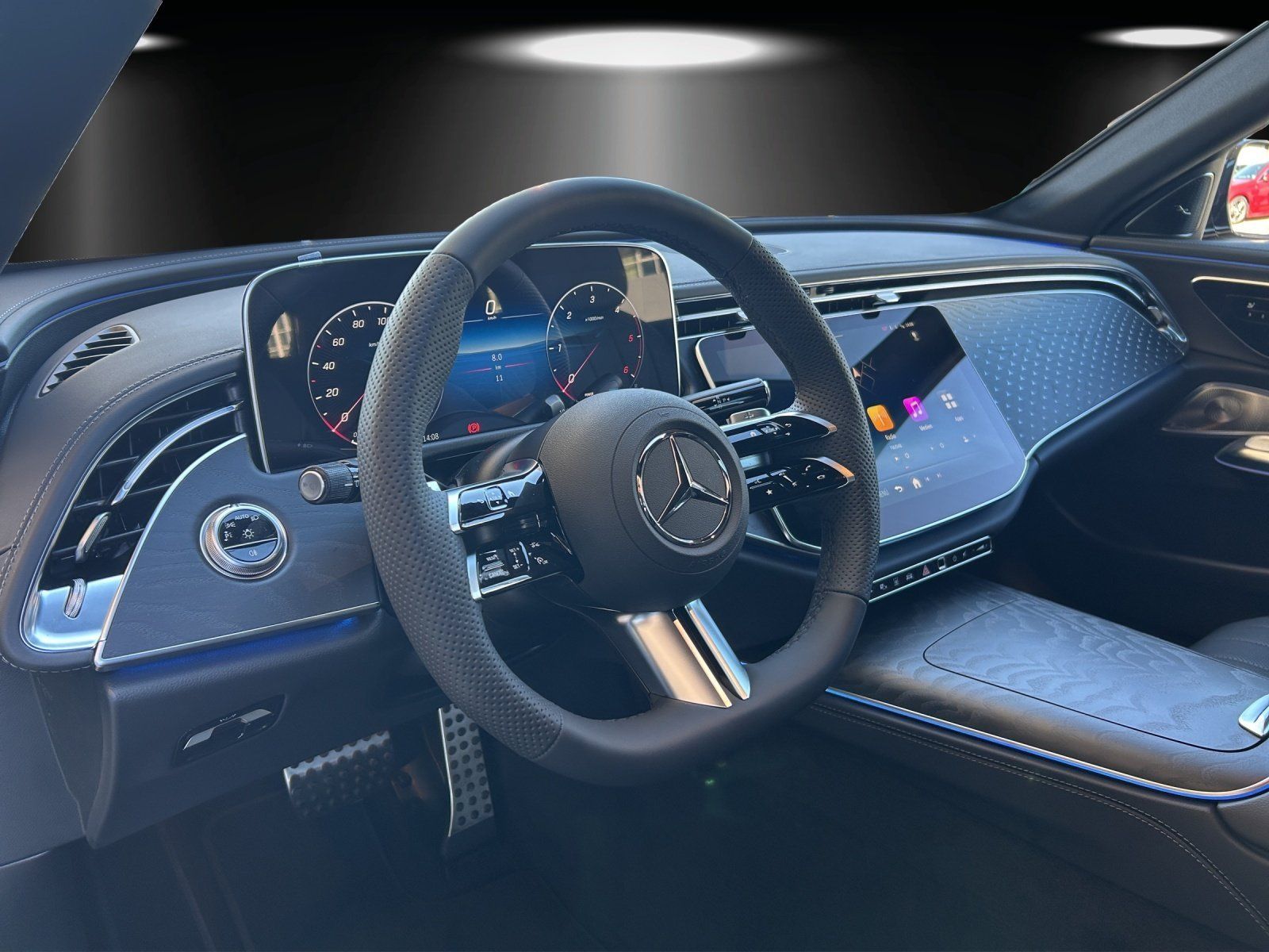 Fahrzeugabbildung Mercedes-Benz E 220 d T AMG Shzg PANO Burmester AHK Sitzklima