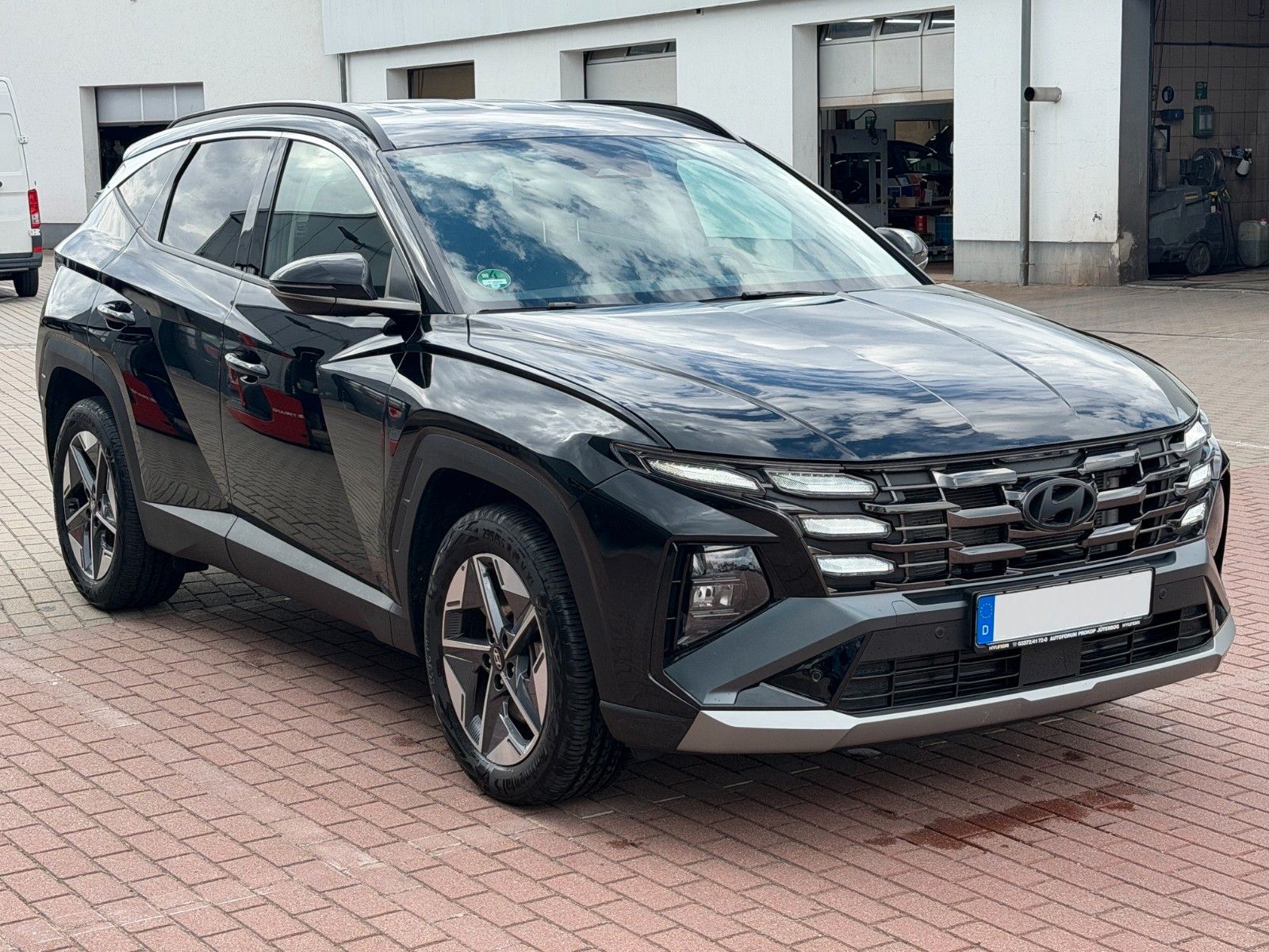 Fahrzeugabbildung Hyundai TUCSON 1.6 T-GDI Trend *Totwinkel*ACC*LED*RFK*