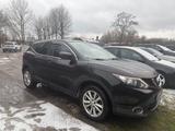 Nissan Qashqai 1.6 Acenta, 1.H,S-Heft,AHK,112tkm,6g,Tem - Nissan Qashqai Gebrauchtwagen in Rostock