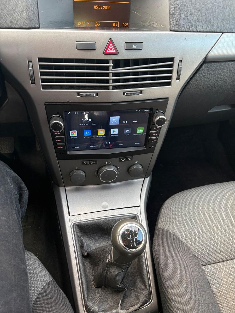 Opel Astra 2005 — photo 6