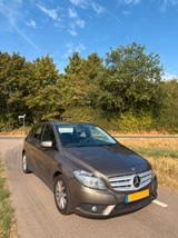 Mercedes-Benz B 200 CDI BlueEFFICIENCY -