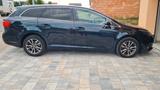 Toyota Avensis Combi 2,0-l-D-4D Comfort Comfort - Toyota Avensis: Comfort