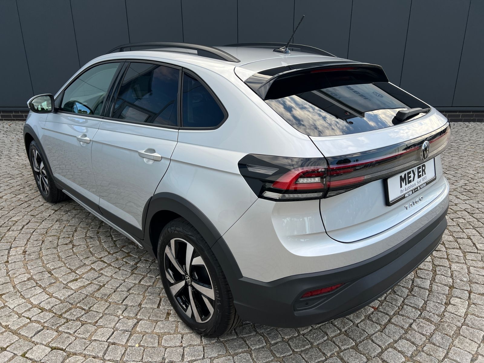 Fahrzeugabbildung Volkswagen Taigo Life 1.0 TSI *IQ.Light, ACC, Ready2Discove