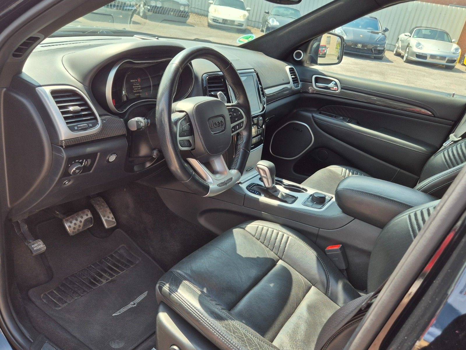 Fahrzeugabbildung Jeep Grand Cherokee Trackhawk/1A Historie/Gasanlage
