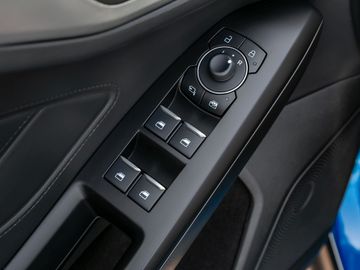 Ford Focus Turnier 1.0 Titanium-LED-Keyless-Winter-P.