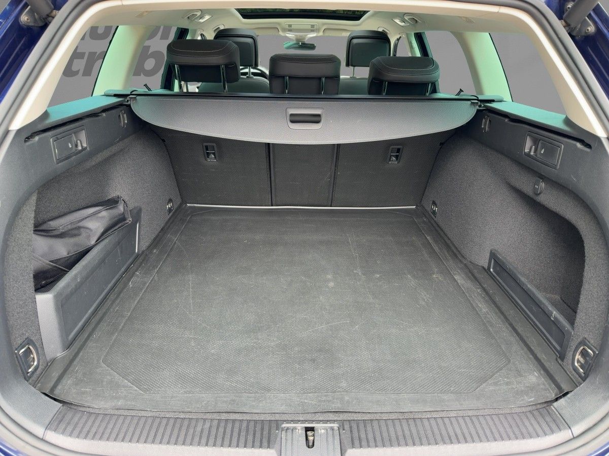 Volkswagen Passat Variant 2.0 TSI DSG Highline Navi LED Pan foto 7