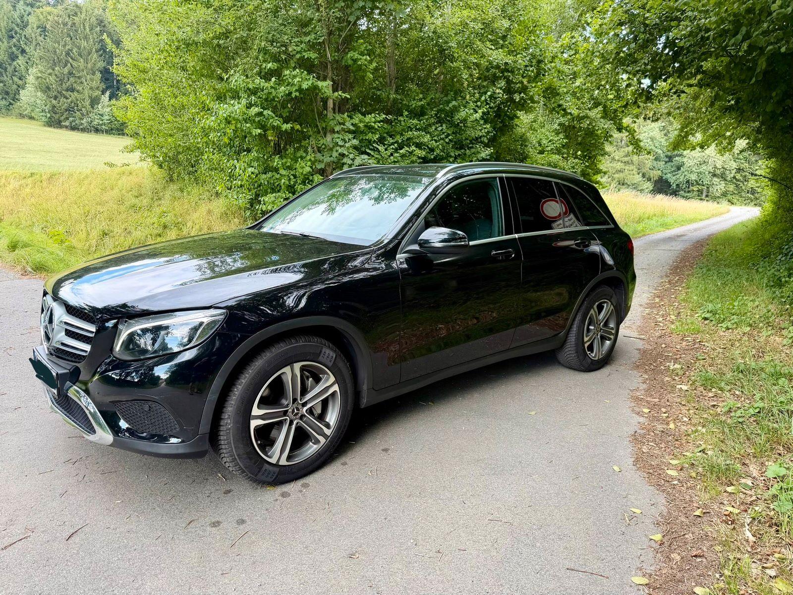 Mercedes-Benz GLC 220