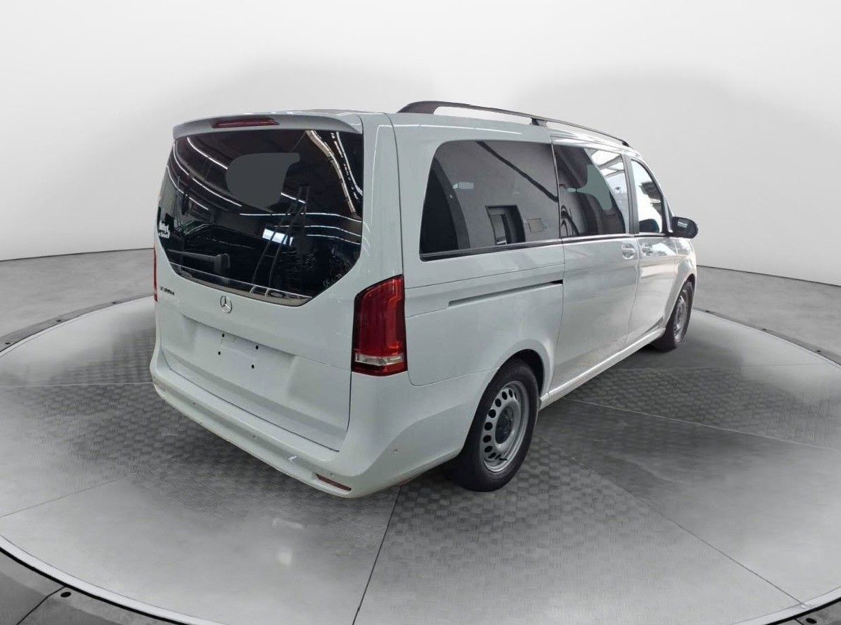 Fahrzeugabbildung Mercedes-Benz V 300 d Avantgarde Edition AMG DISTRONIC Sound-P