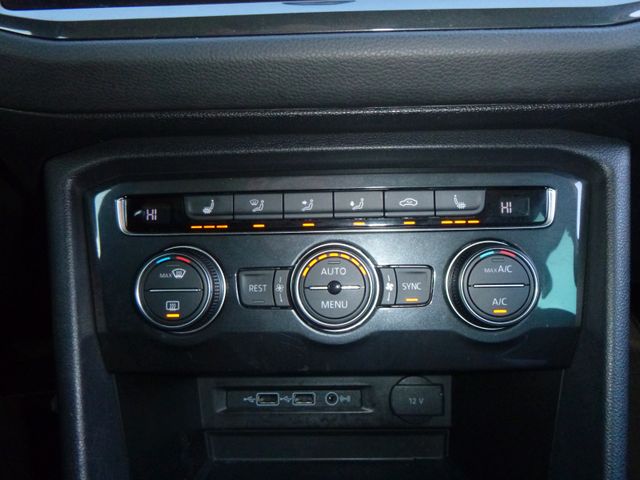 Fahrzeugabbildung Volkswagen Tiguan IQ.DRIVE 2,0 TDI >AUT/NAV/KAM/SHZ/PDC<