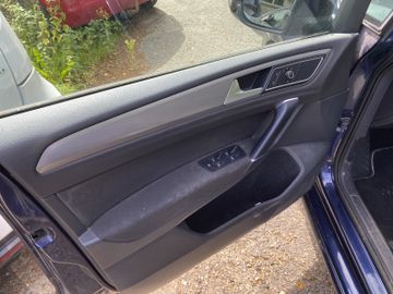 Volkswagen Golf Sportsvan - 9