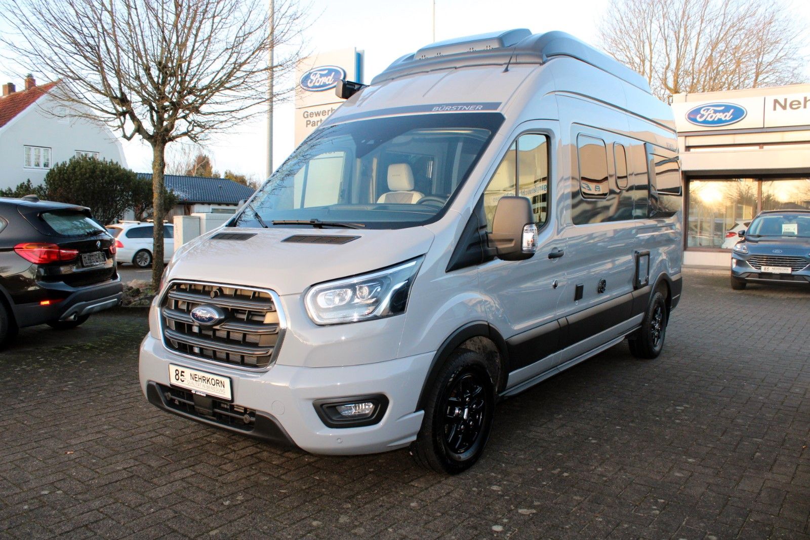 Fahrzeugabbildung Bürstner Ford SIGNEO Schlafdach Automatik SOFORT