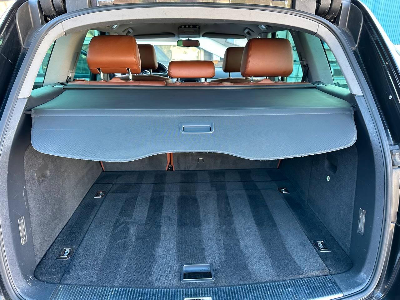 Volkswagen Touareg 2009 — photo 22
