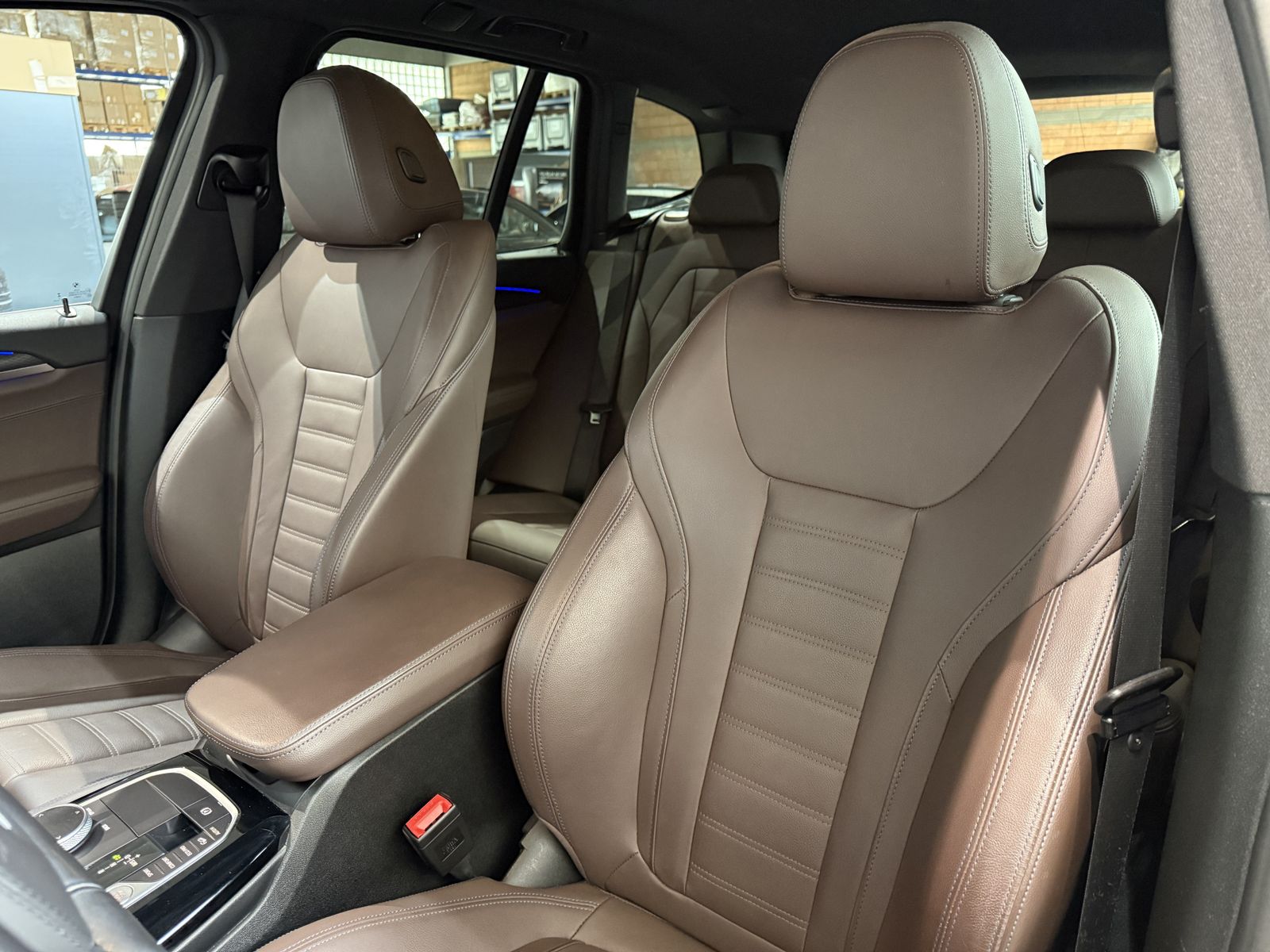 Fahrzeugeinzelansicht 12 Fahrzeugabbildung BMW X3 xDrive20i M Sportpaket | Sitzheizung | M Spor